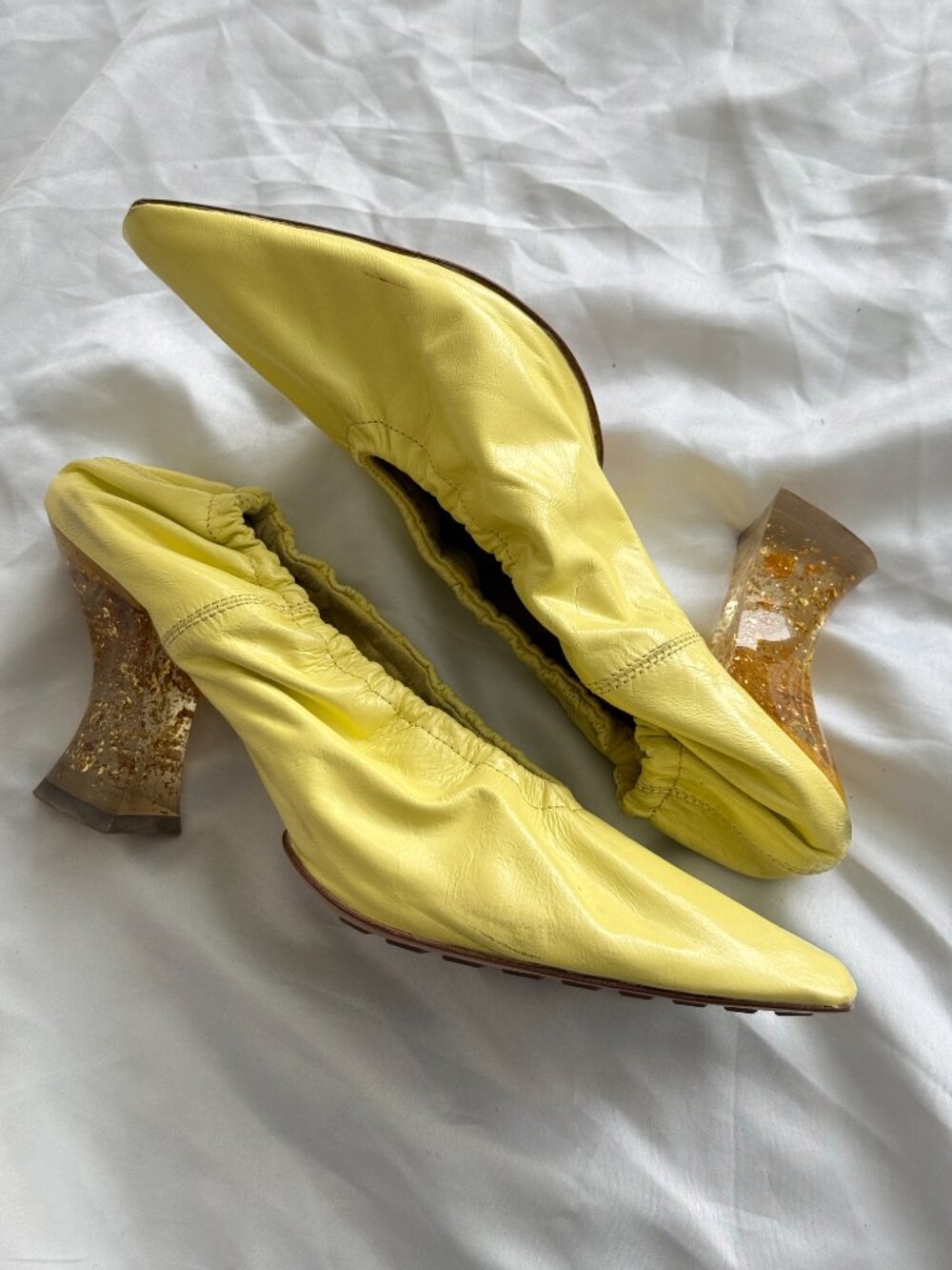 Bottega Veneta Almond Pumps Lemonade Yellow Gold Flake Plexi Heel Size 36